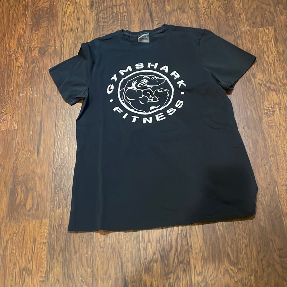 Gymshark short sleeve black tshirt. Size L